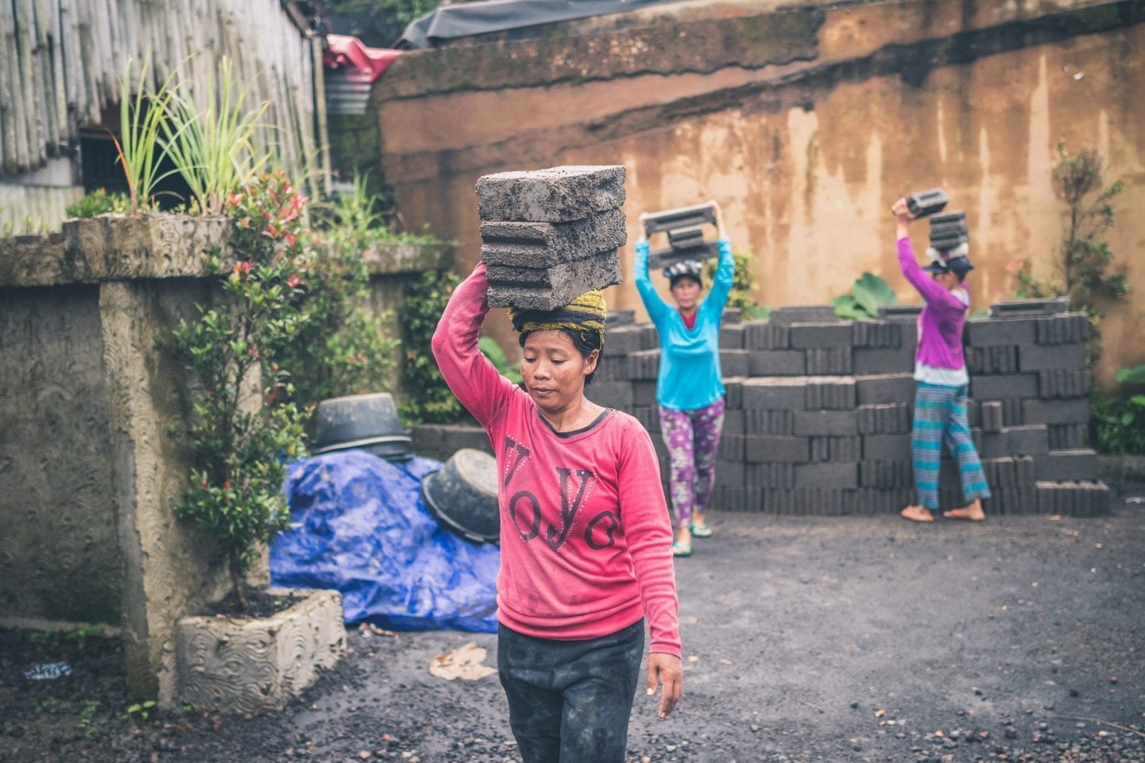 Artikel-80 Photo by Artem Beliaikin on Unsplash